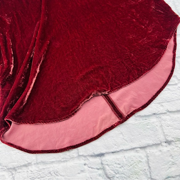 Madewell Velvet Burgundy Size Large Velvet Velour Top Tulip Hem Short Sleeve - Picture 4 of 8